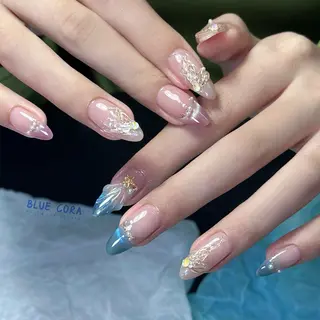 ネイル BLUE CORAのネイルデザイン