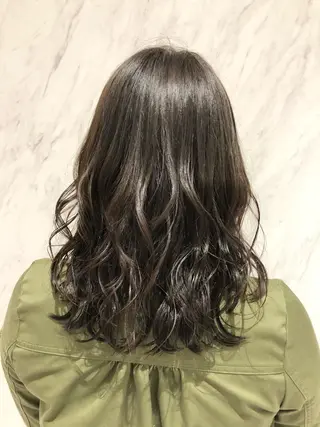 ロング カラー 店長　濱口 花菜　美髪整形のヘアスタイル