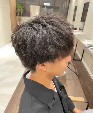 メンズ 宮之本峻也/メンズ パーマ/透明感カラーのヘアスタイル