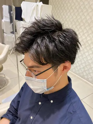 ショート メンズ 白髪ぼかしデザイン ハイライト/宮本純登のヘアスタイル