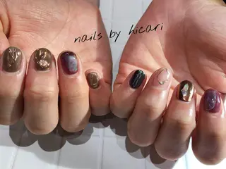 ショート カラー ネイル マツエク・マツパ illum hicariのネイルデザイン