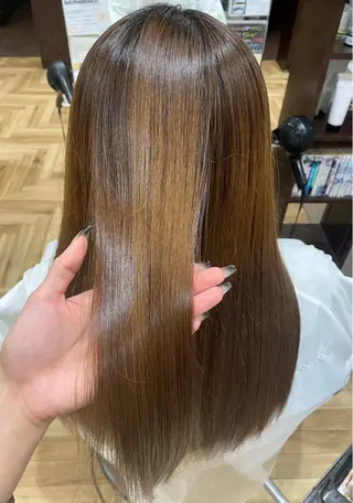 ロング 岡村 真子のヘアスタイル