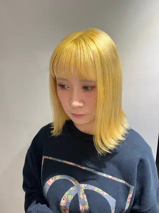 ミディアム 波多野 芽衣のヘアスタイル