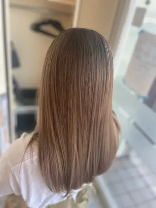 カラー 齋藤 多美のヘアスタイル