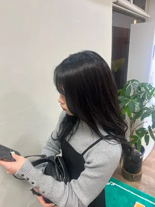 ロング カラー オオエ トア／カットモデルのヘアスタイル