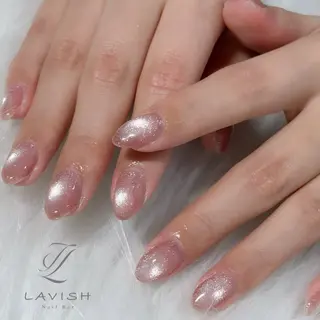 ネイル LAVISH nanamiのネイルデザイン