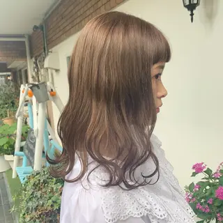 セミロング カラー stylist店長 岡本真依のヘアスタイル