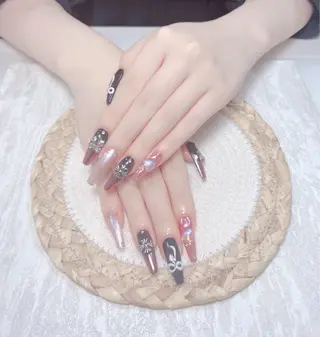 ネイル uu ネイルサロン関内🌼のネイルデザイン
