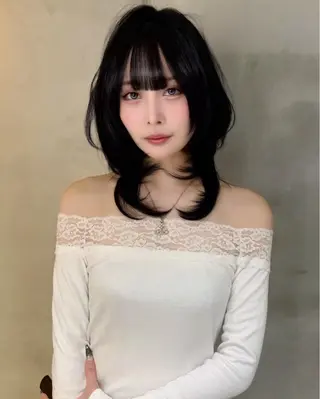 ミディアム 縮毛矯正・似合わせ タナカ レイヤのヘアスタイル