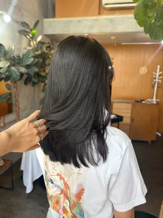 ミディアム モリモト サナのヘアスタイル