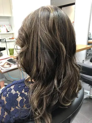セミロング デジタルパーマ💫/ 似合わせカット✂️のヘアスタイル