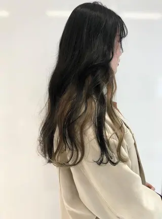 ロング カラー 相川 愛実のヘアスタイル