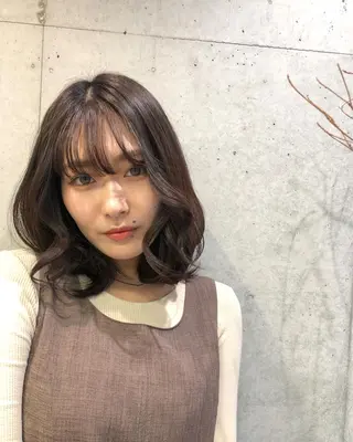 ミディアム カラー rii-🩰 トレンドメイクのヘアスタイル