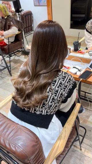 ロング カラー 韓国風・ブリーチなし ・あり後藤 一斗店長のヘアスタイル