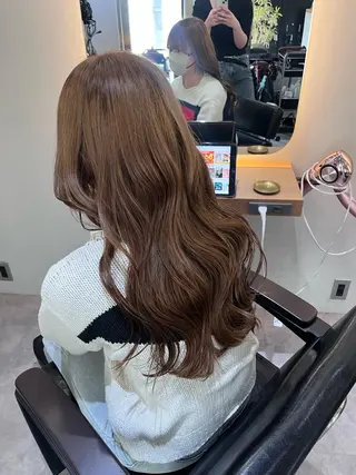 カラー ロングカット/ うる艶カラー/ユイのヘアスタイル