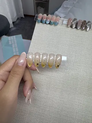 ネイル 郭 鑫颖のネイルデザイン