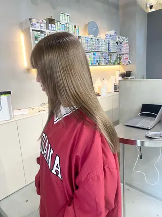 セミロング カラー 前橋 姫奈のヘアスタイル