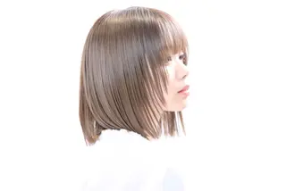 ミディアム カラー 小林 栞菜のヘアスタイル