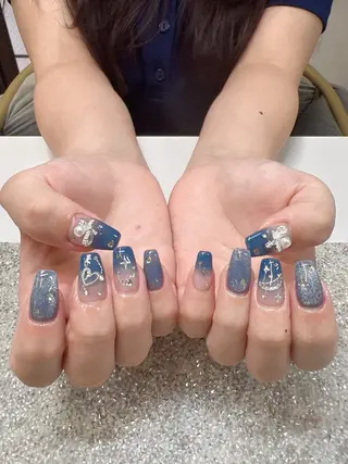 ネイル Guarendo錦糸町店所属・ガレンドウ 白澤 愛子のネイルデザイン