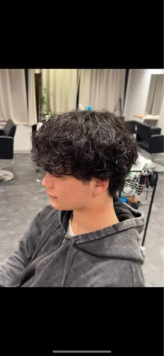 ミディアム パーマ メンズ メンズパーマ特化 美容師kouyaのヘアスタイル