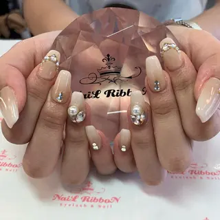 ネイル ネイルリボン 受付スタッフのネイルデザイン