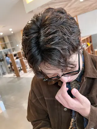 ミディアム パーマ メンズ特化西村 雄太のヘアスタイル