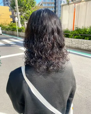 セミロング パーマ 高橋 芽衣のヘアスタイル