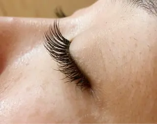 マツエク・マツパ ku-to  東川口所属・ku-to 井上　晴日のヘアスタイル