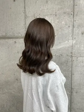 カラー 堀 愛希子のヘアスタイル