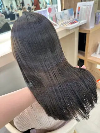 セミロング カラー 艶髪 黄金比みくのヘアスタイル
