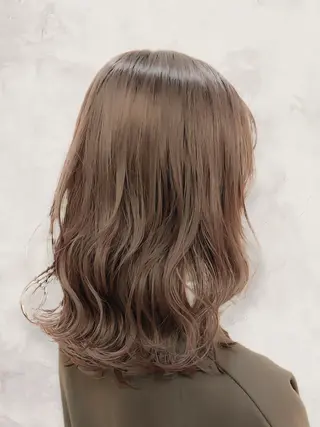 セミロング グレージュ×レイヤー 藤生 和宏のヘアスタイル