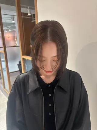 ショート カラー mei｜顔まわり ×透明感カラーのヘアスタイル