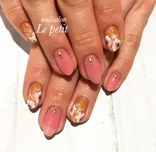 ネイル 石野 広佳のネイルデザイン