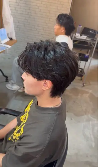 ショート パーマ メンズ おがた たくむの眉毛・アイブロウイメージ