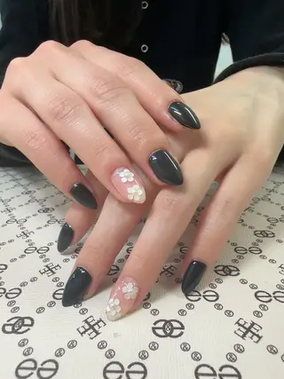 ネイル VIVIAN リサのネイルデザイン