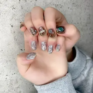 ミディアム カラー パーマ ヘアアレンジ メンズ キッズ ネイル マツエク・マツパ アイブロウ Salon Ｋのネイルデザイン