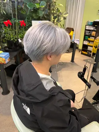 カラー メンズ 上原 麻彩のマツエク・マツパデザイン