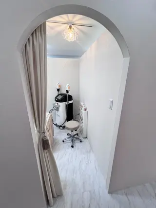 毛穴改善/脱毛 ネイル　川上久仁子のエステ・リラクイメージ