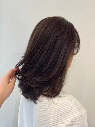 ミディアム カラー 山中 真紫のヘアスタイル