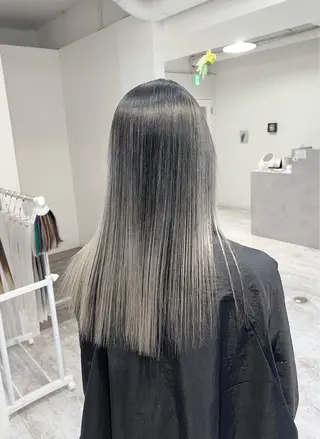 セミロング カラー ROBIN所属・指名数No.1 /NAOYAのヘアスタイル