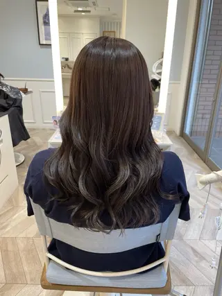 ロング カラー イルミナカラー/レイ ヤーカット/三好春奈のヘアスタイル