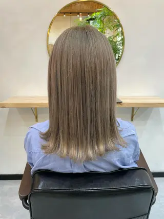 ミディアム カラー 高梨 菜々のヘアスタイル