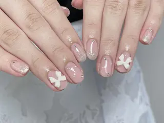 ネイル Shis_🦄shi 韓国風キラキラネイルのネイルデザイン