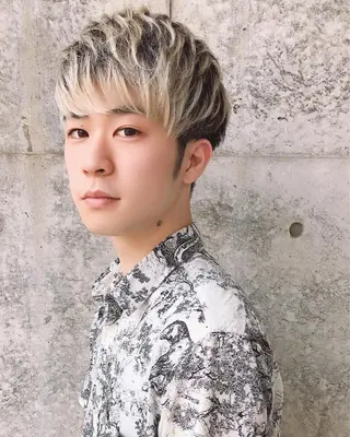 ショート カラー メンズ 及川 光のヘアスタイル