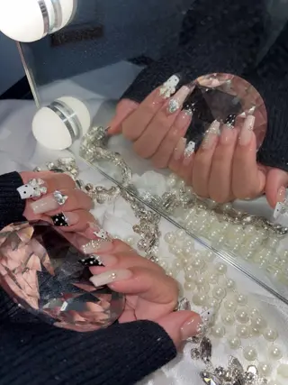 ネイル nail salon Emu所属・【Emu】 MOMOKAのネイルデザイン