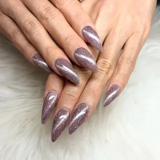 ネイル 鈴木 華乃のネイルデザイン