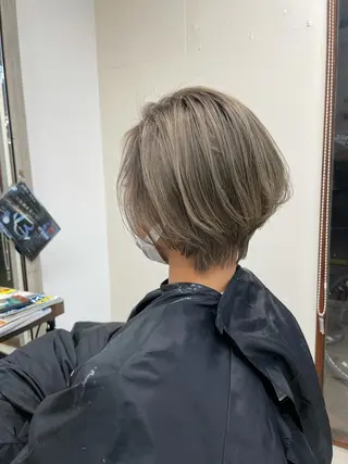 ショート カラー職人/上川原 雄飛のヘアスタイル