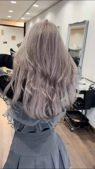 セミロング バレイヤージュ 隅中秀弥のヘアスタイル
