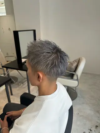 メンズ 髪質改善ストレート オルメントのヘアスタイル