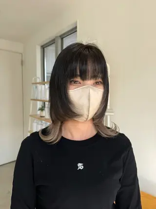 ミディアム カラー 堀越 美羽のヘアスタイル